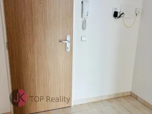 Pronájem bytu 2+kk, Praha - Uhříněves, Oty Bubeníčka, 45 m2