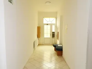 Pronájem bytu 1+1, Sokolov, Nádražní, 41 m2