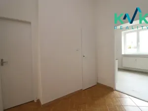 Pronájem bytu 1+1, Sokolov, Nádražní, 40 m2