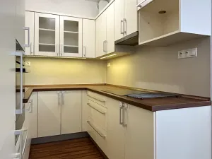 Pronájem bytu 2+kk, Brno, Mojmírovo náměstí, 73 m2