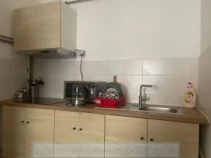 Pronájem pokoje, Praha - Smíchov, Matoušova, 17 m2