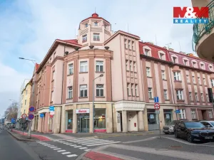 Pronájem kanceláře, Hradec Králové, Šafaříkova, 99 m2