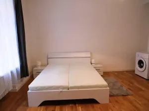 Pronájem bytu 1+kk, Praha - Nové Město, Petrská, 35 m2