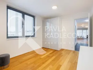 Pronájem bytu 3+kk, Praha - Karlín, Sokolovská, 100 m2