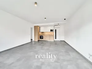 Pronájem bytu 2+kk, Znojmo, Hrušňová, 60 m2