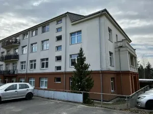 Pronájem bytu 2+kk, Milovice, Slepá, 37 m2