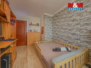 Prodej bytu 4+1, Litoměřice - Pokratice, Ladova, 77 m2