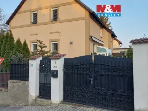 Prodej rodinného domu, Praha - Hlubočepy, Pod Žvahovem, 220 m2
