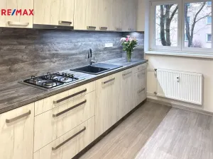 Pronájem bytu 2+1, Pardubice - Zelené Předměstí, Artura Krause, 52 m2