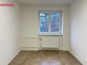 Pronájem bytu 2+1, Pardubice - Zelené Předměstí, Artura Krause, 52 m2