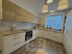 Pronájem bytu 2+1, České Budějovice, Heydukova, 70 m2