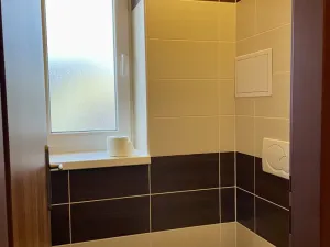 Pronájem bytu 2+1, Praha - Holešovice, Za papírnou, 62 m2