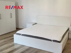 Pronájem bytu 2+kk, Praha - Vinohrady, Slezská, 52 m2