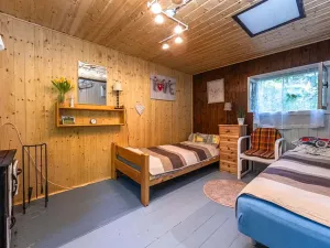 Prodej chaty, Černolice, V Dolečku, 28 m2