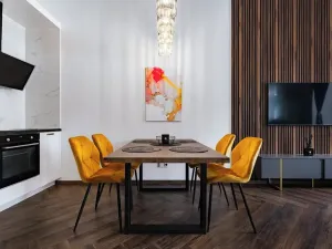 Prodej bytu 2+kk, Horní Planá, Náměstí, 47 m2