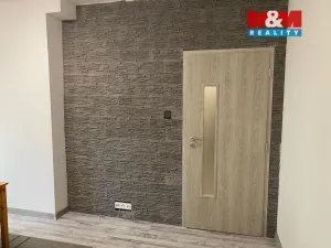 Prodej bytu 1+kk, Ostrava - Poruba, náměstí Družby, 28 m2
