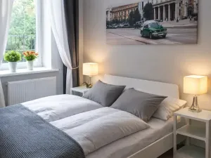 Pronájem bytu 2+kk, Praha - Vinohrady, Varšavská, 35 m2