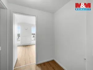 Prodej bytu 1+kk, Kladno - Dubí, Ke křížku, 51 m2