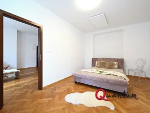 Pronájem bytu 2+kk, Praha - Dejvice, V Šáreckém údolí, 47 m2