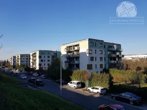 Pronájem bytu 1+kk, Praha - Hloubětín, Nepelova, 29 m2