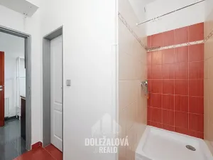 Pronájem kanceláře, Jihlava, Hybrálecká, 64 m2