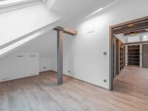Pronájem bytu 6+kk a větší, Dolní Břežany, U Zámku, 237 m2