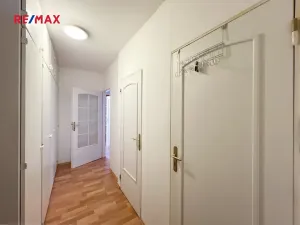 Prodej bytu 2+kk, Praha - Bohnice, Zelenohorská, 43 m2