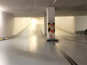 Pronájem garážového stání, Praha - Stodůlky, Laurinova, 15 m2