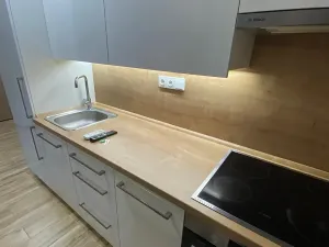 Pronájem bytu 1+kk, Zlín, Štefánikova, 26 m2