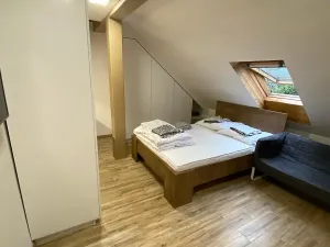 Pronájem bytu 1+kk, Zlín, Štefánikova, 26 m2