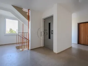 Prodej bytu 4+kk, Praha - Chodov, Jarníkova, 90 m2