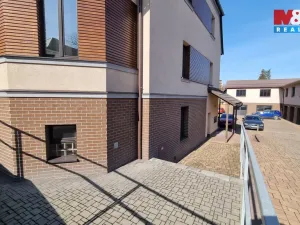 Pronájem obchodního prostoru, Český Těšín, Ostravská, 230 m2