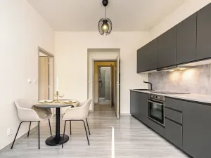 Pronájem bytu 2+kk, Praha - Vršovice, Košická, 36 m2