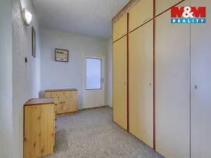 Prodej bytu 3+1, Žlutice, Pod Strání, 75 m2