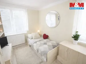 Prodej bytu 3+1, Dynín, 70 m2