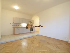 Pronájem bytu 2+kk, Praha - Nusle, U gymnázia, 57 m2