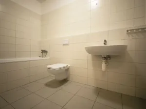 Pronájem bytu 1+kk, Praha - Uhříněves, Václava Trojana, 31 m2