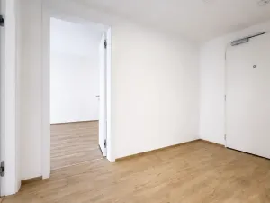 Pronájem bytu 2+kk, Praha - Hloubětín, Poděbradská, 67 m2