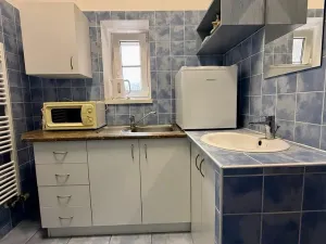 Pronájem obchodního prostoru, Ostrava - Mariánské Hory, Korunní, 30 m2