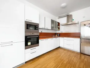 Pronájem bytu 2+kk, Praha - Karlín, Rohanské nábřeží, 67 m2