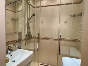 Prodej bytu 2+kk, Karlovy Vary, Vřídelní, 28 m2