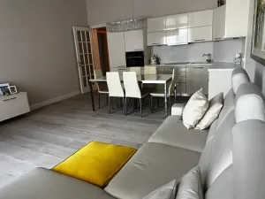 Prodej bytu 3+kk, Karlovy Vary, Divadelní náměstí, 147 m2