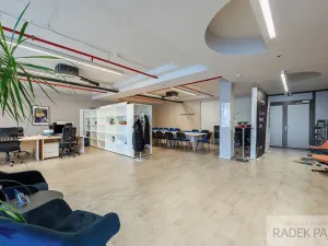 Prodej kanceláře, Brno, Pražákova, 211 m2
