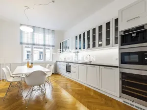 Pronájem bytu 3+1, Praha - Josefov, Břehová, 142 m2