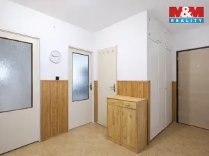 Prodej bytu 3+1, Praha - Vinoř, Uherská, 70 m2