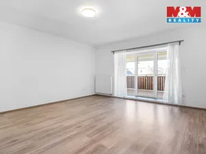 Pronájem bytu 3+kk, Bělá pod Bezdězem, Masarykovo náměstí, 100 m2