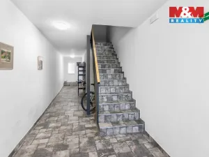Pronájem bytu 3+kk, Bělá pod Bezdězem, Masarykovo náměstí, 100 m2
