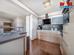 Prodej bytu 4+kk, Králův Dvůr, 89 m2