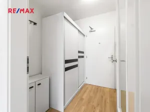 Prodej bytu 1+kk, Praha - Libeň, Novovysočanská, 24 m2
