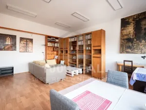 Pronájem bytu 2+kk, Hradec Králové, Veverkova, 53 m2